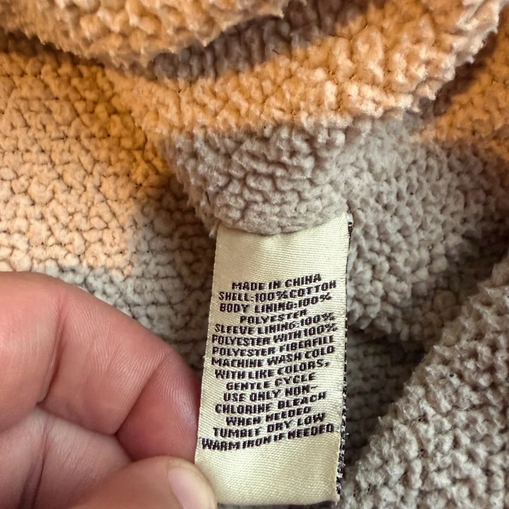 Levi's Olive Plaid Sherpa-Lined Button-Down Shirt - Picture 5 of 5